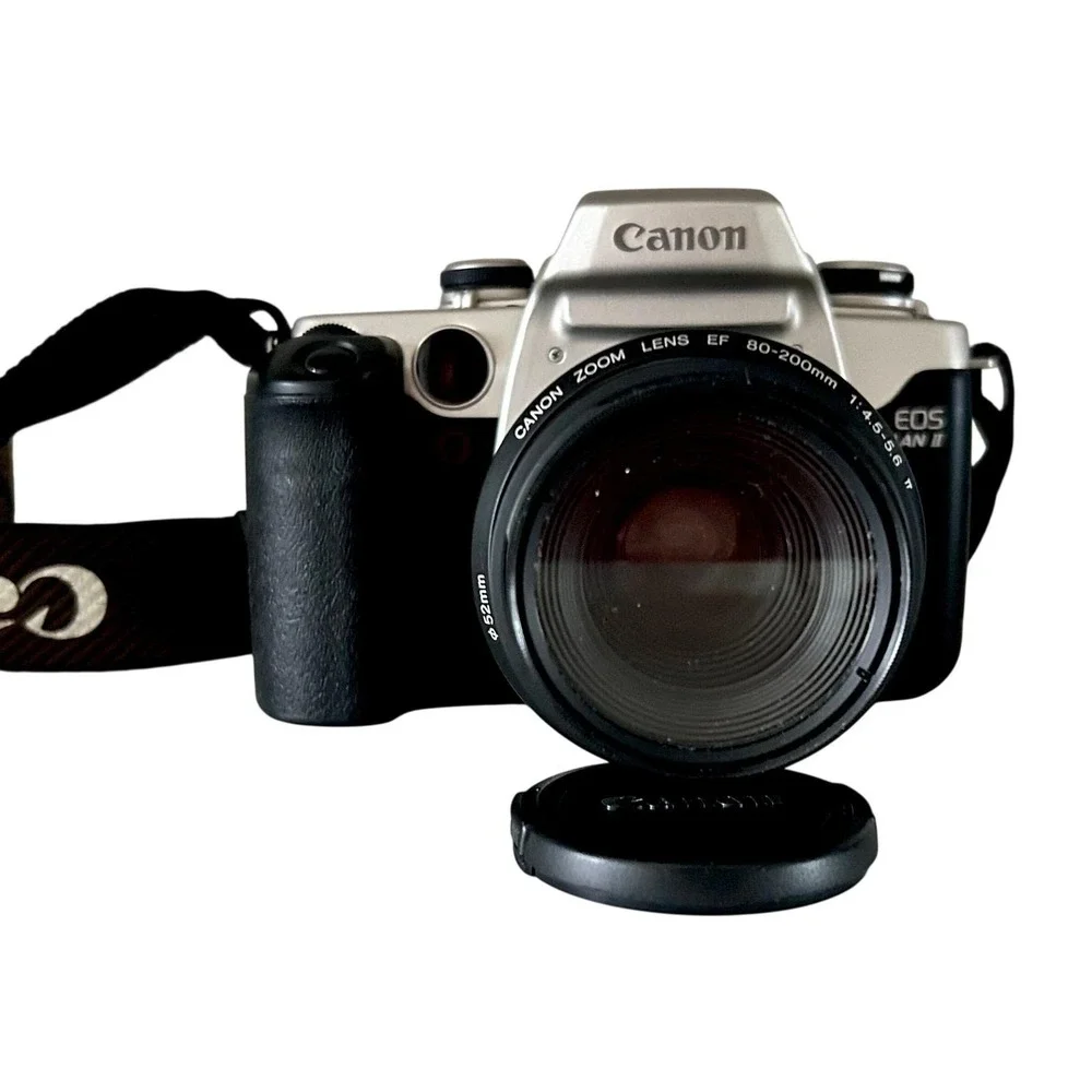 Canon EOS Elan II 35mm Film Camera Bundle 80-200mm 28-80mm Lenses Lowepro Bag